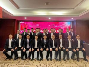 咬定青山不放松 誓奪營銷大賽全勝——仁和藥業(yè)組織召開三季度營銷工作總結暨四季度沖關工作部署會議